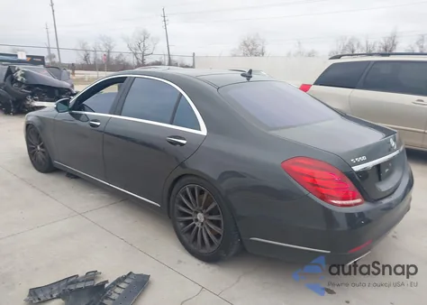 2015 Mercedes-Benz S 550 z USA, uszkodzony, nr VIN WDDUG8CB8FA203235